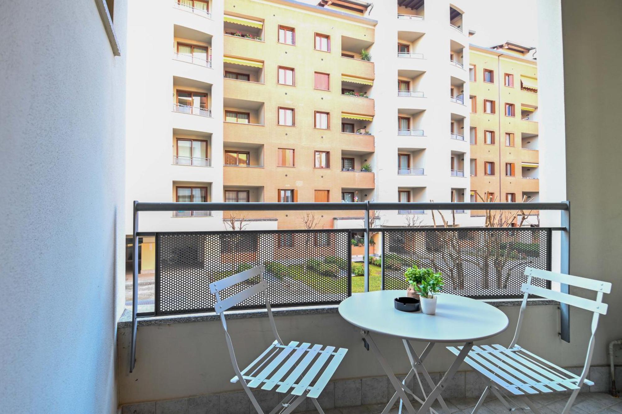 Ferienwohnung Bilocale Chic, 10 Min Aeroporto Milano-Bergamo, Box Auto E Aria Condizionata Seriate Exterior foto